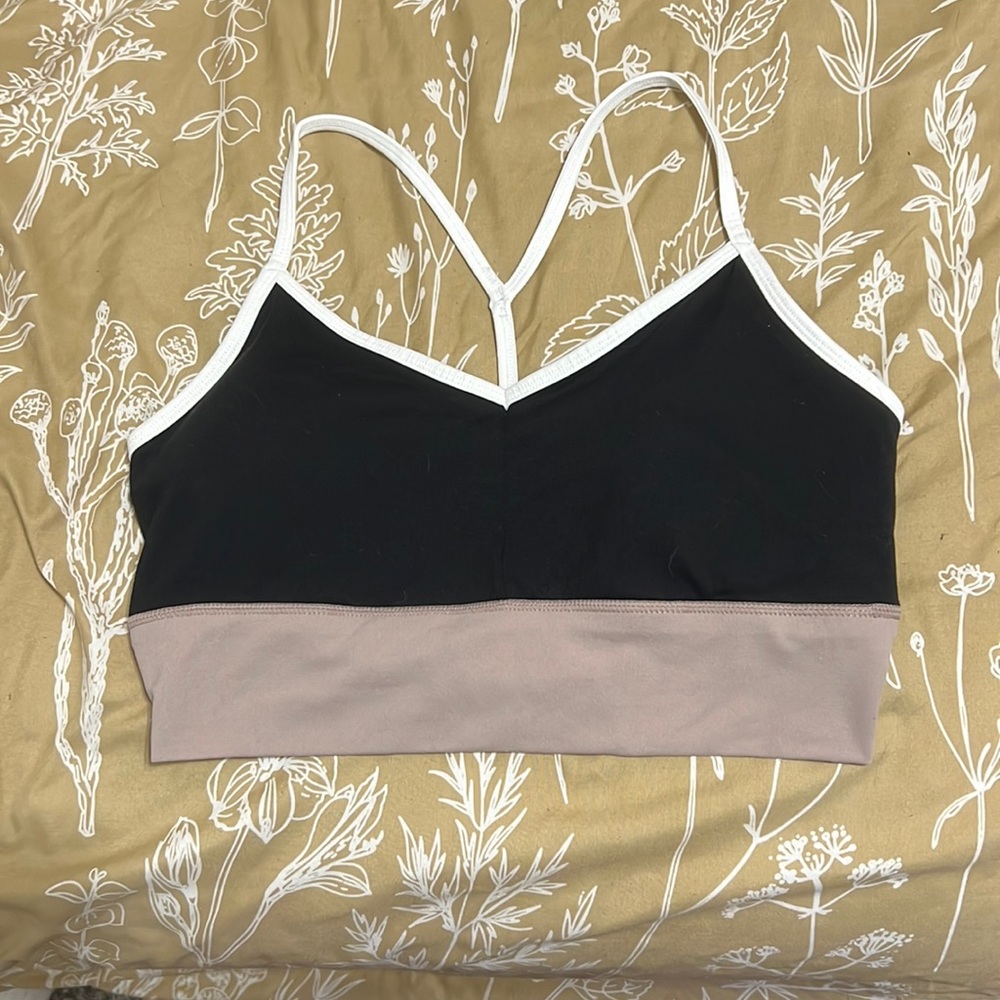 Sports bra